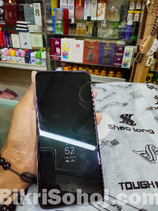 Realme 12